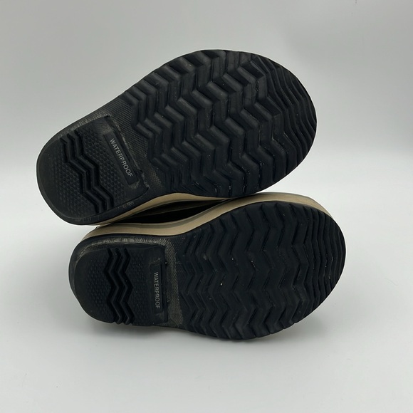 Sorel Yoot Pac Nylon Winter Boots (toddler size 7) - Picture 7 of 8